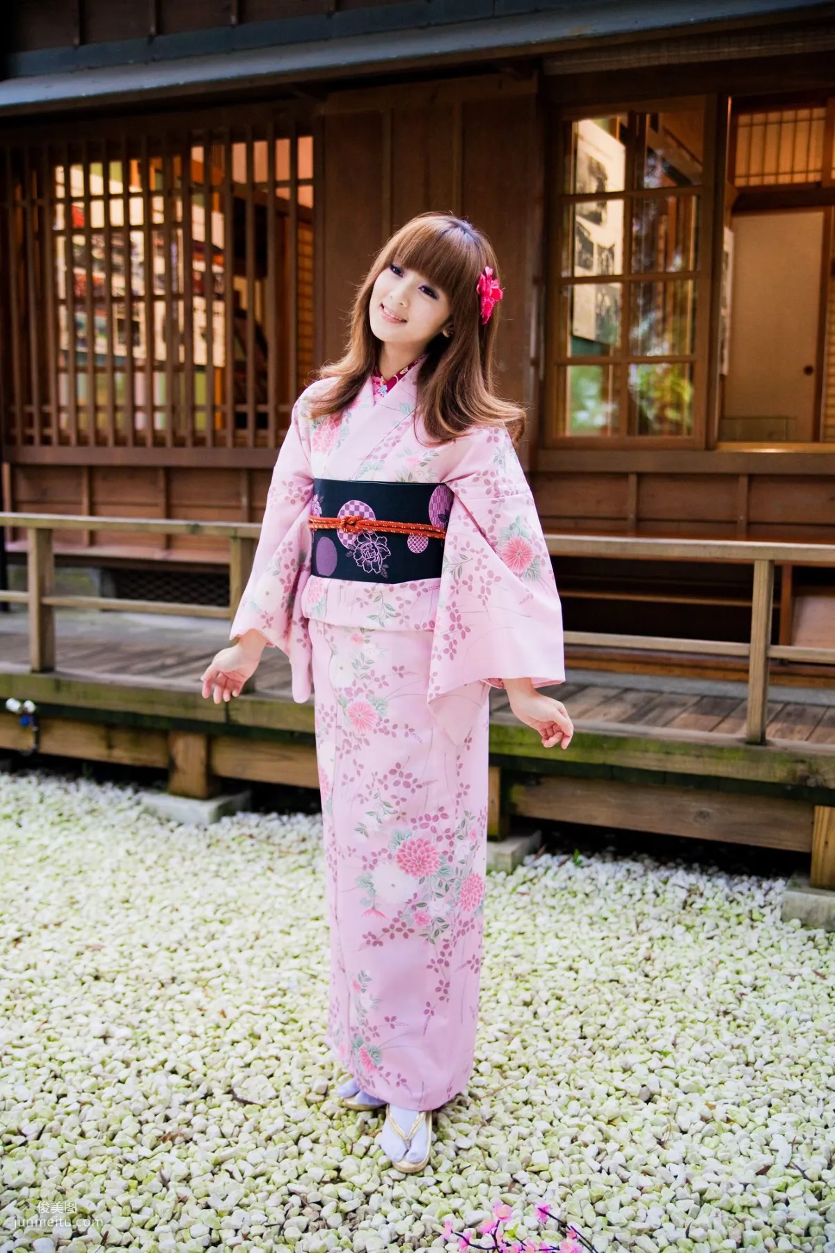 果子、小品、兔兔(品果兔)《宜蘭和服遊拍》寫真集 12
