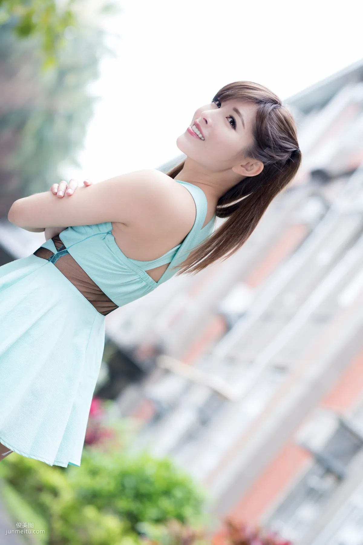 冰山美人廖坎蒂《初夏公園外拍》寫真集 45