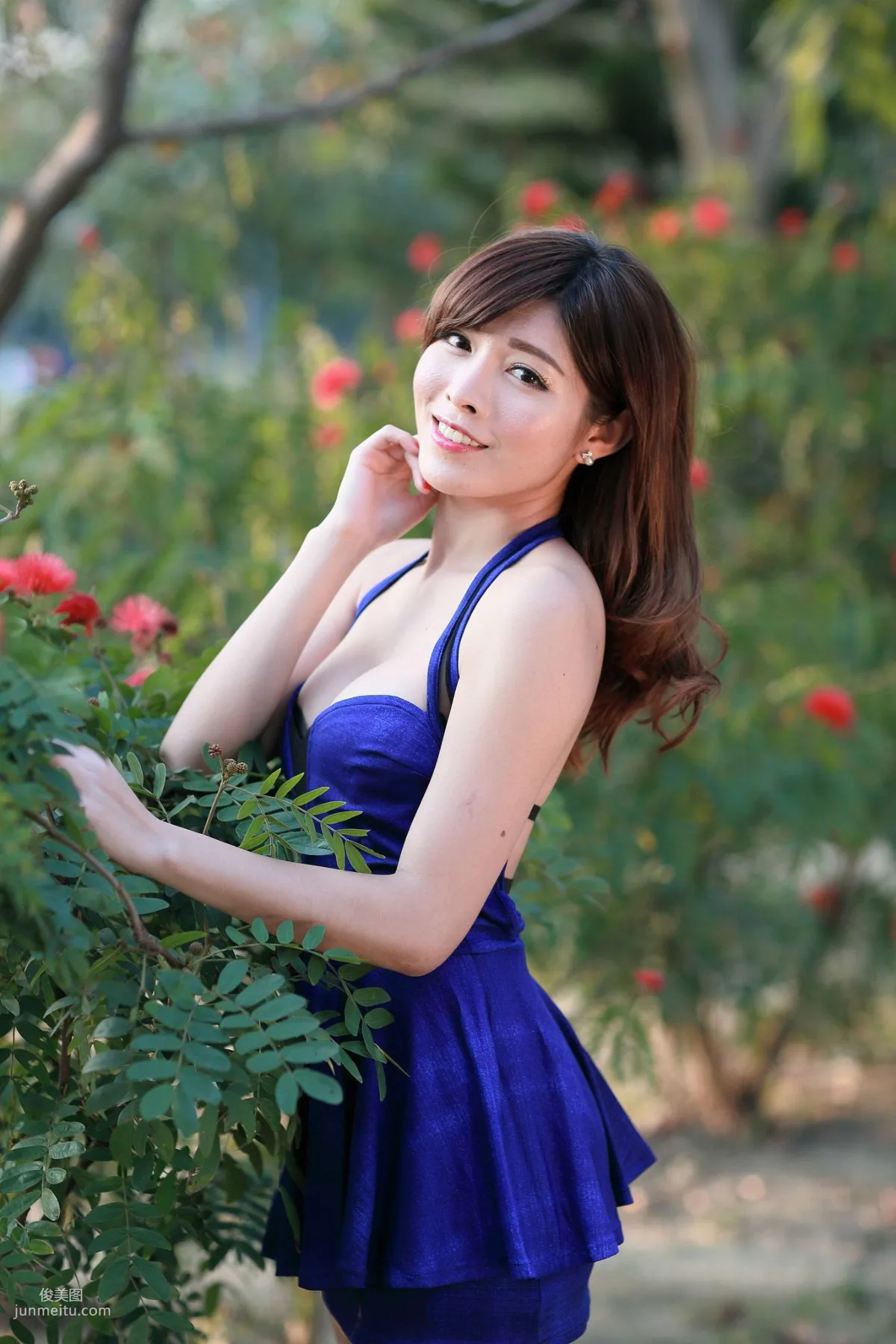 冰山美人廖坎蒂《初夏公園外拍》寫真集 20