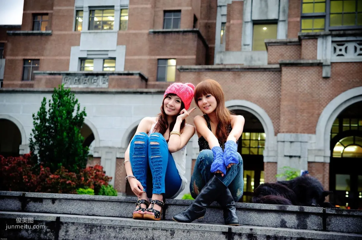 果子Mikako、Minako《台大外拍》第1部 寫真集 42