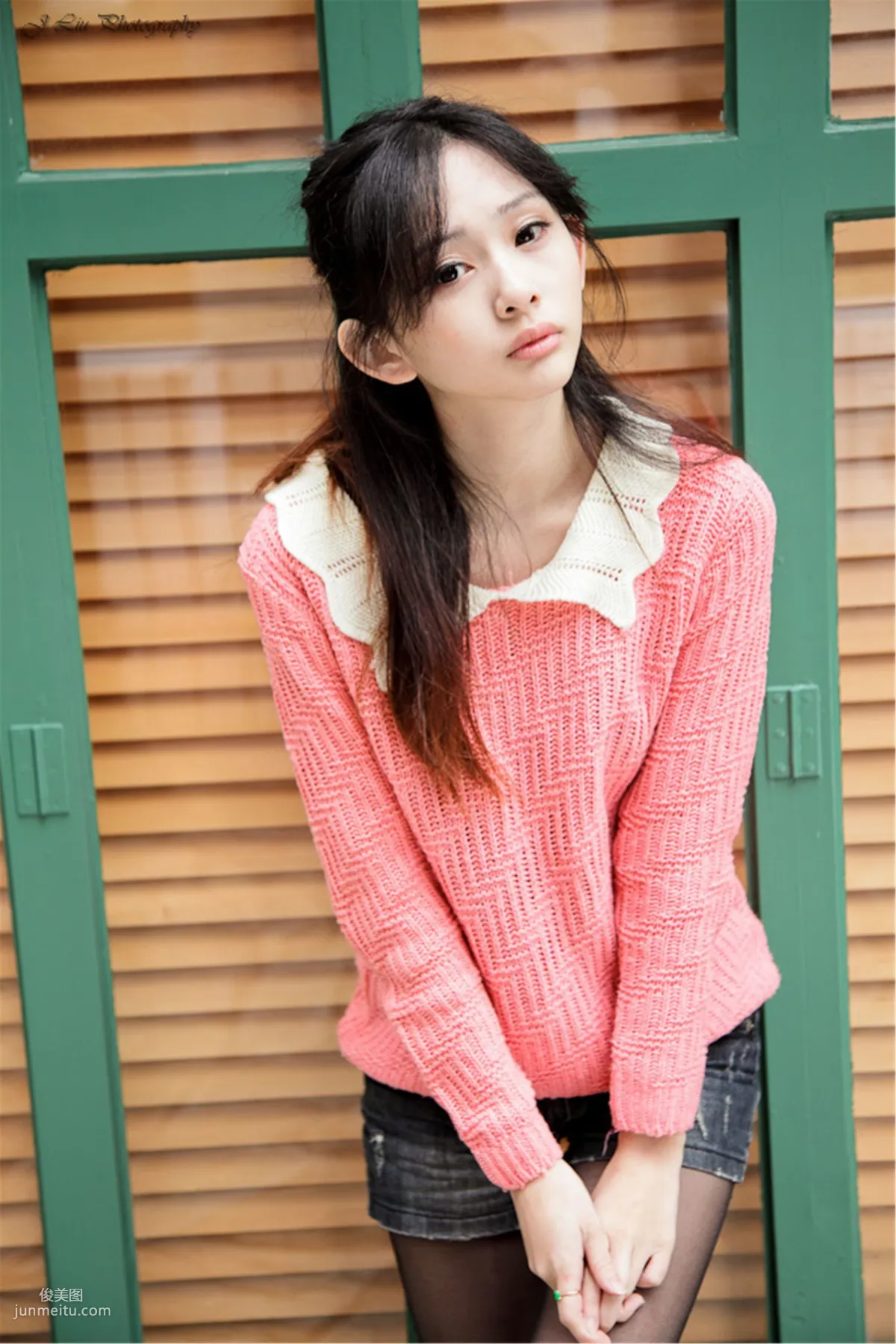 台灣正妹梅杜莎《台北東區外拍》寫真集 2