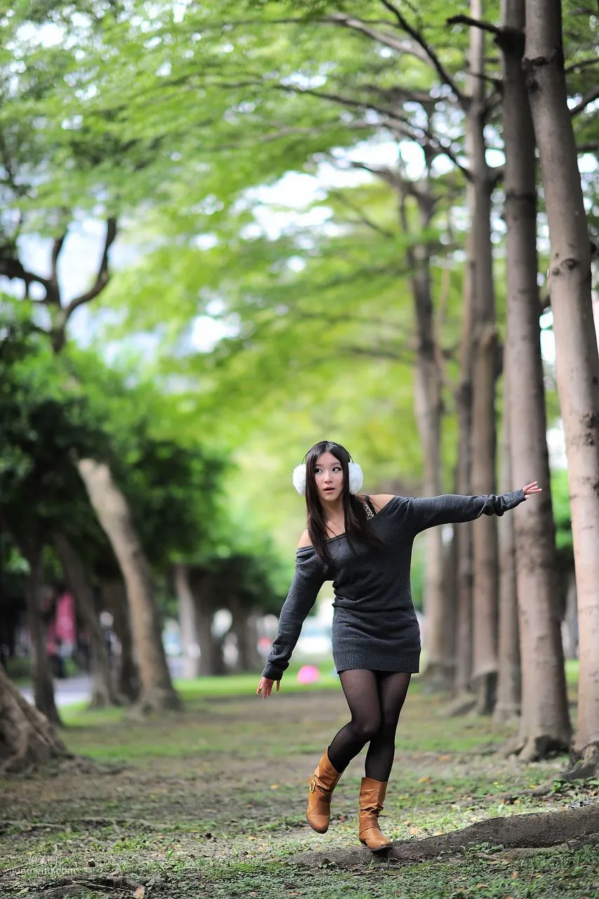 台灣黑絲芭比娃娃美女外拍寫真集 39