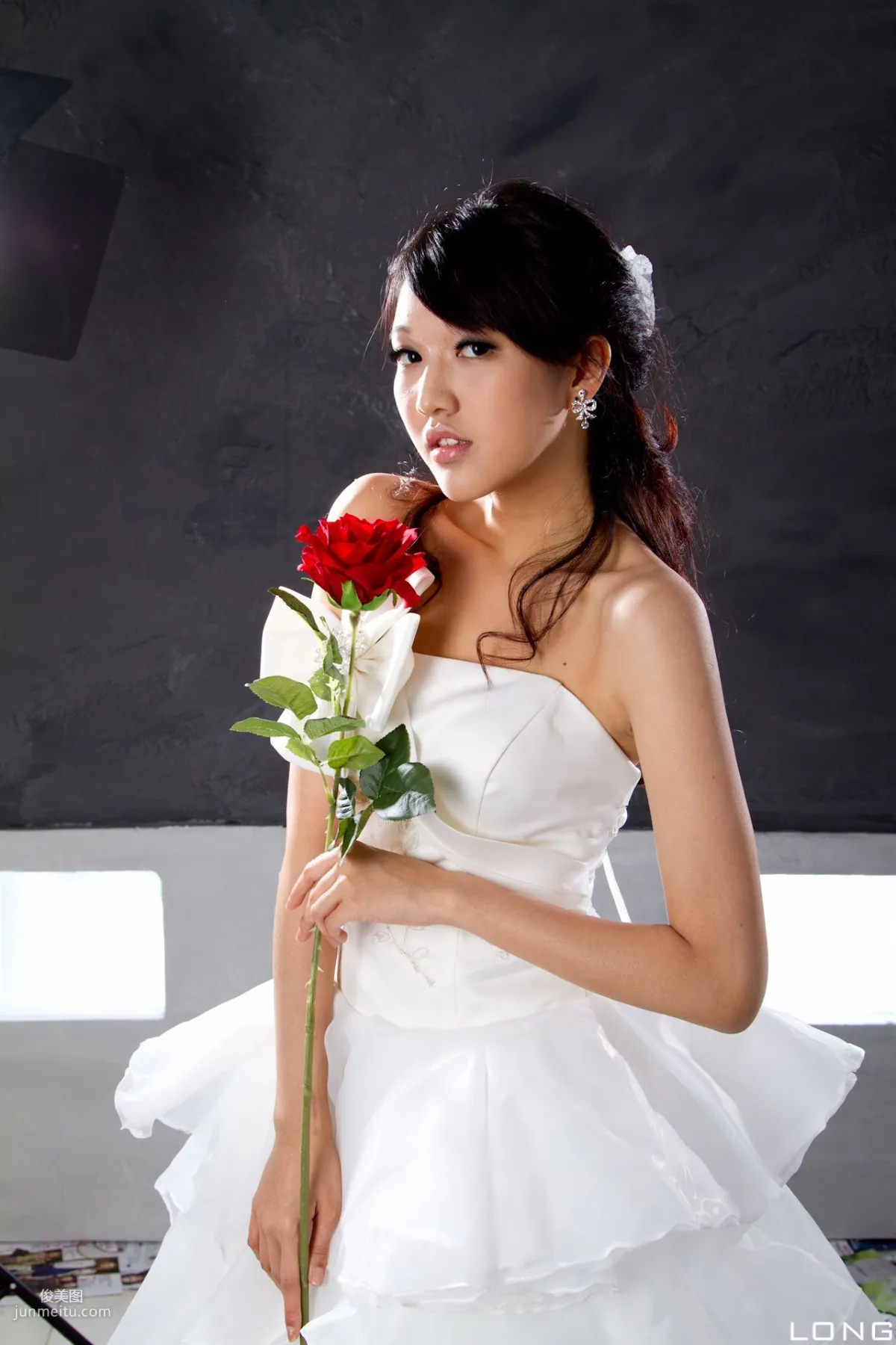 台灣美女模特陳玮廷Jill《婚紗之白》寫真集 13