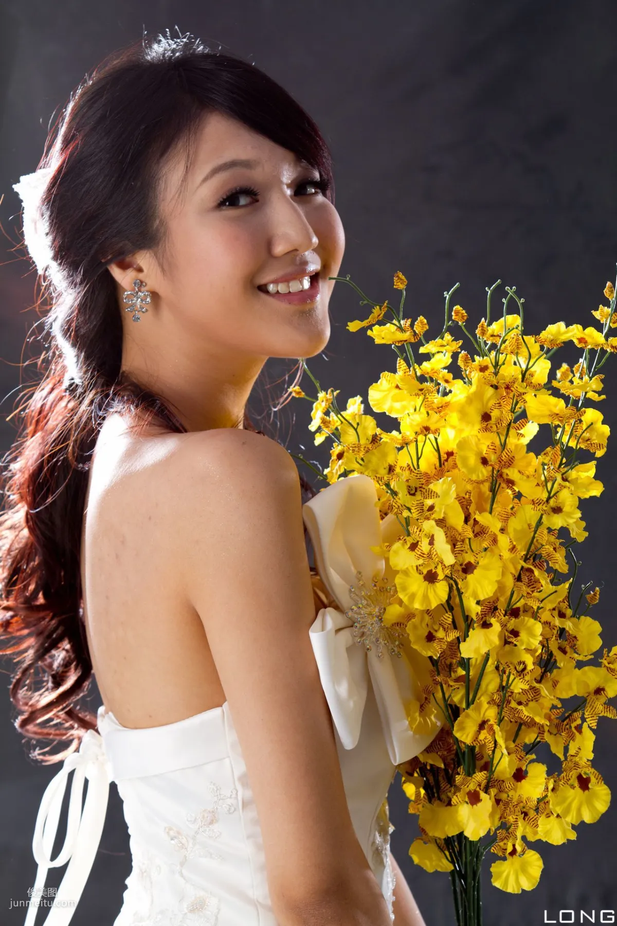 台灣美女模特陳玮廷Jill《婚紗之白》寫真集 15