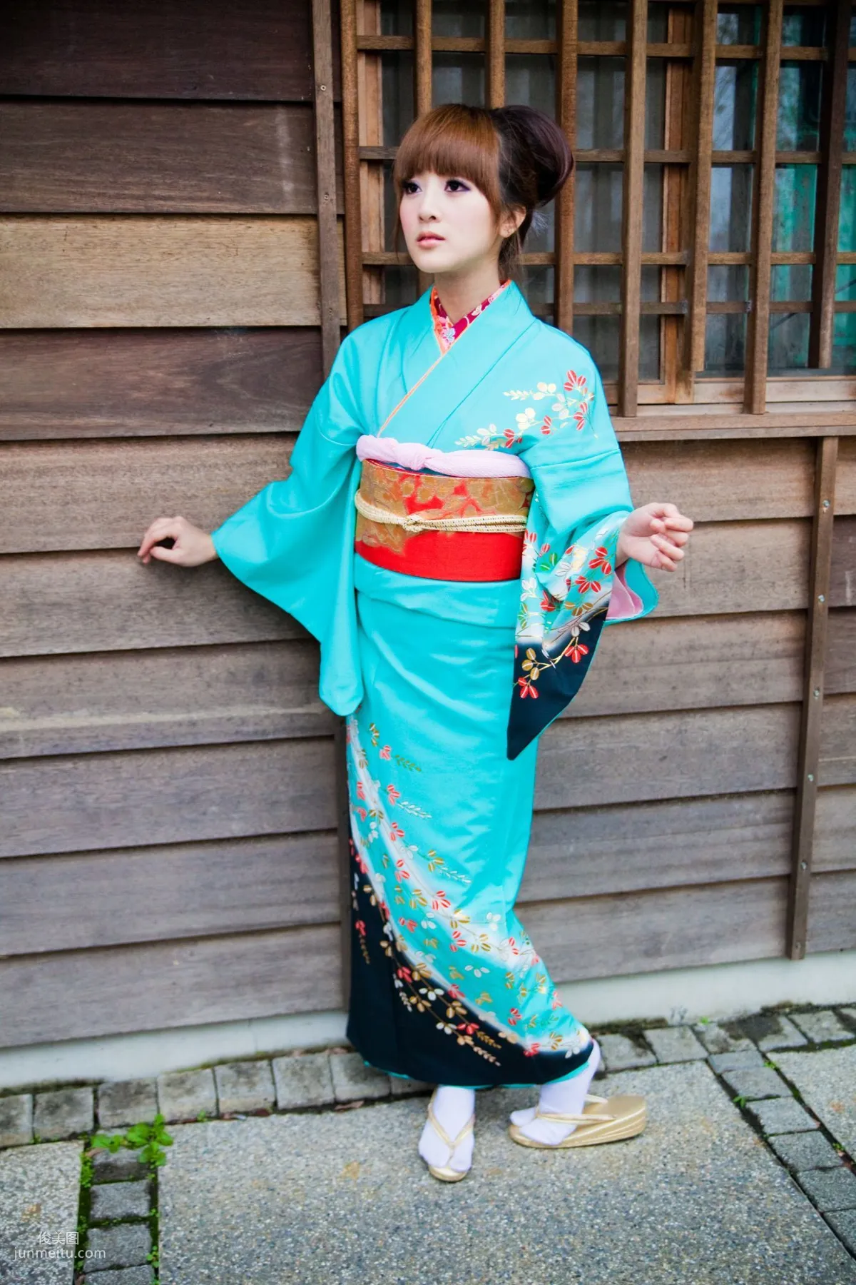 果子、小品、兔兔(品果兔)《宜蘭和服遊拍》寫真集 32