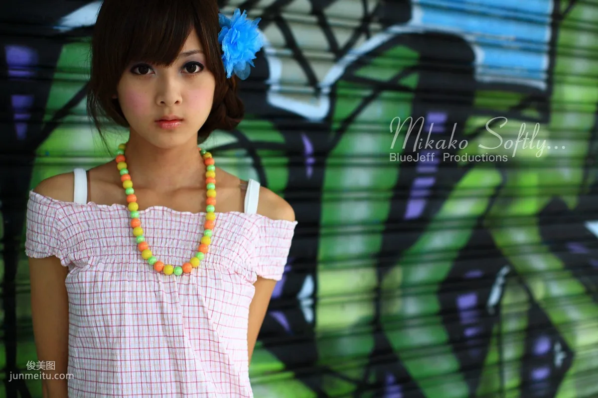 Mikako/张凯洁《咬一口》写真集1