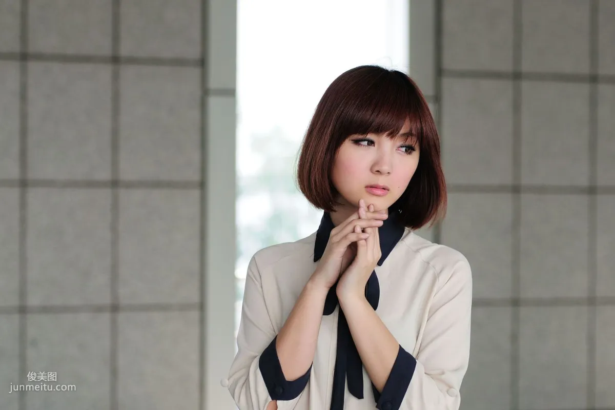 短發美女小豬patty《2組小清新街拍》寫真集 24