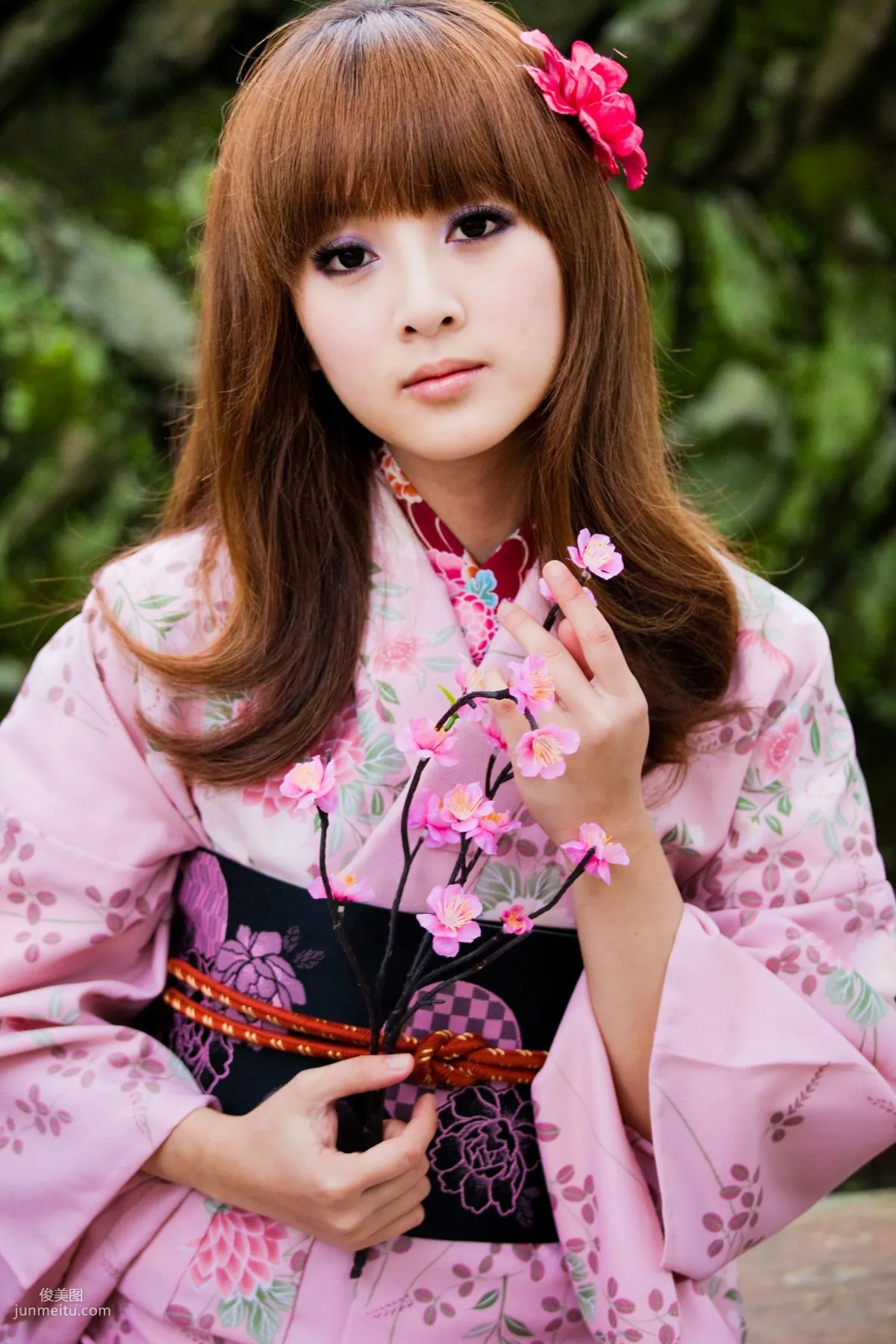 果子、小品、兔兔(品果兔)《宜蘭和服遊拍》寫真集 6