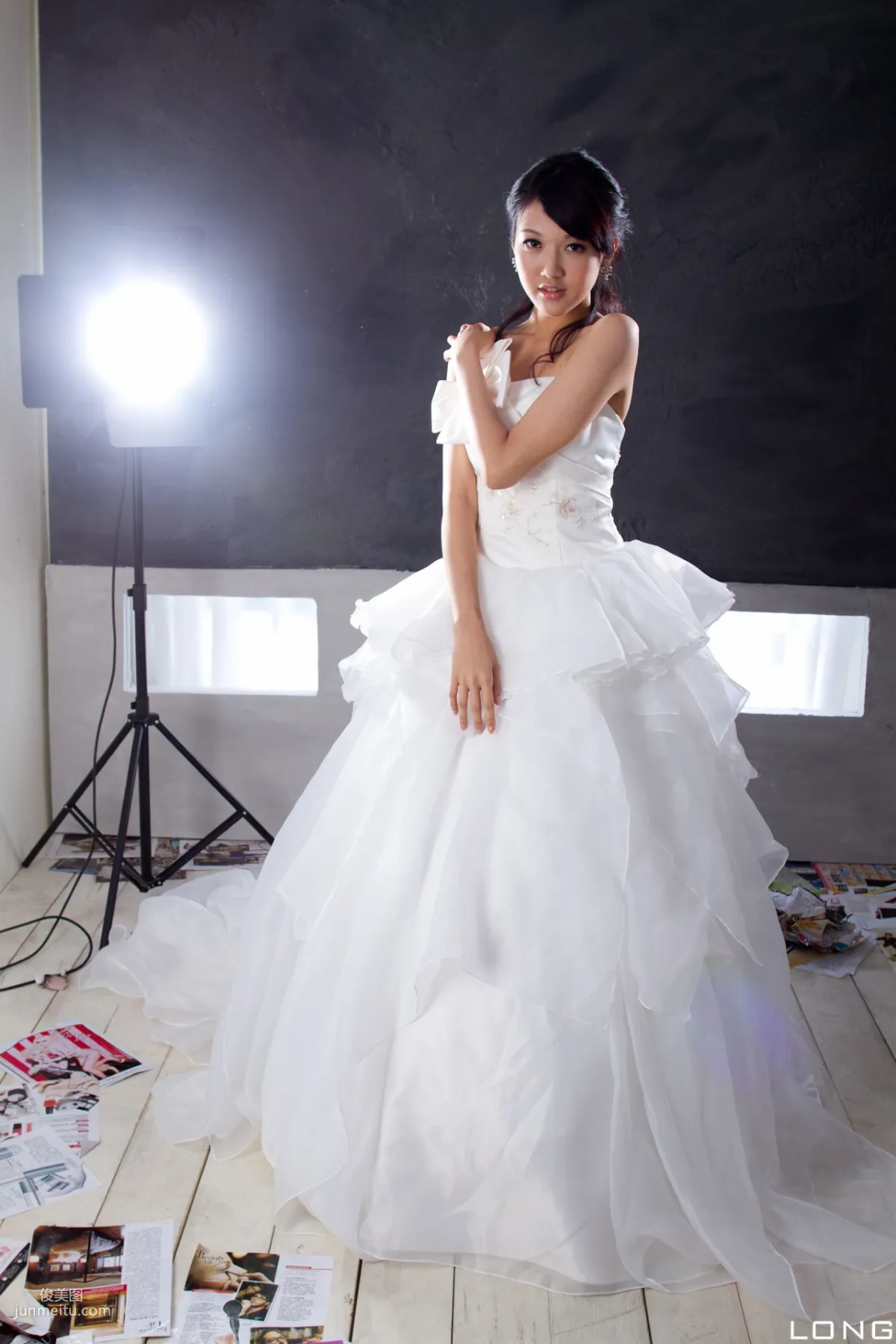 台灣美女模特陳玮廷Jill《婚紗之白》寫真集 1