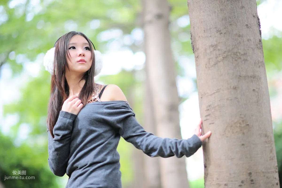 台灣黑絲芭比娃娃美女外拍寫真集 54
