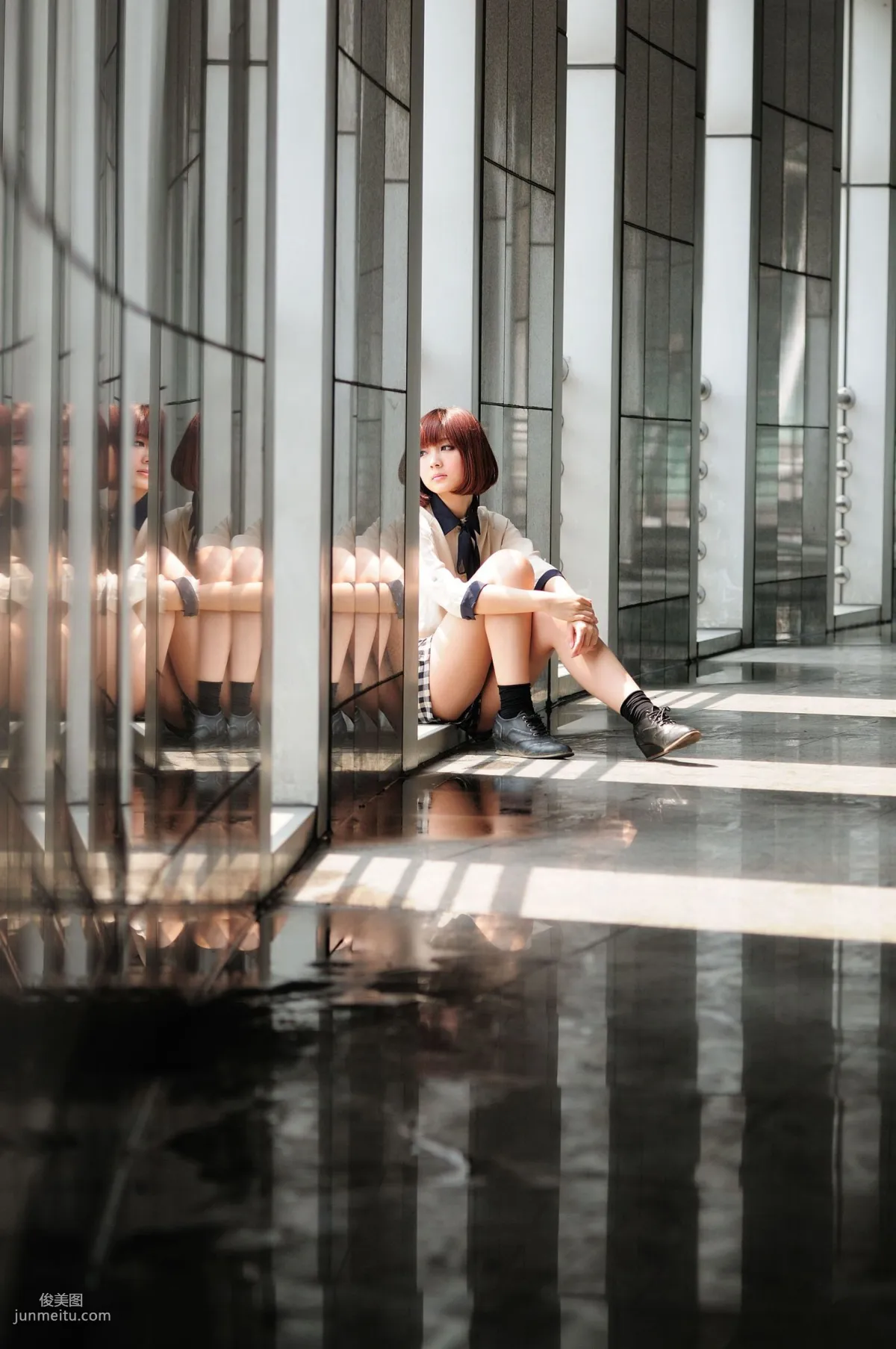 短發美女小豬patty《2組小清新街拍》寫真集 20
