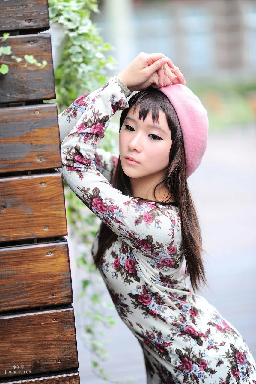 台灣黑絲芭比娃娃美女外拍寫真集 11