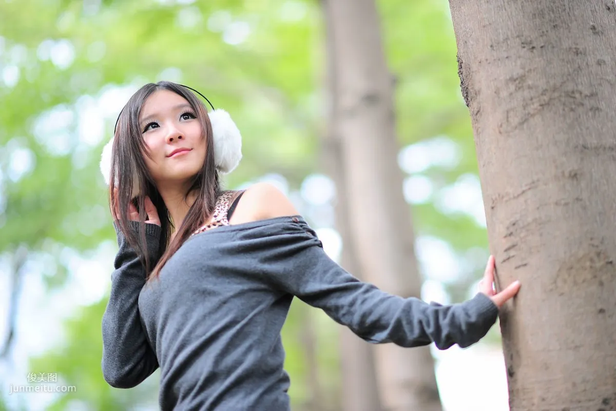台灣黑絲芭比娃娃美女外拍寫真集 53
