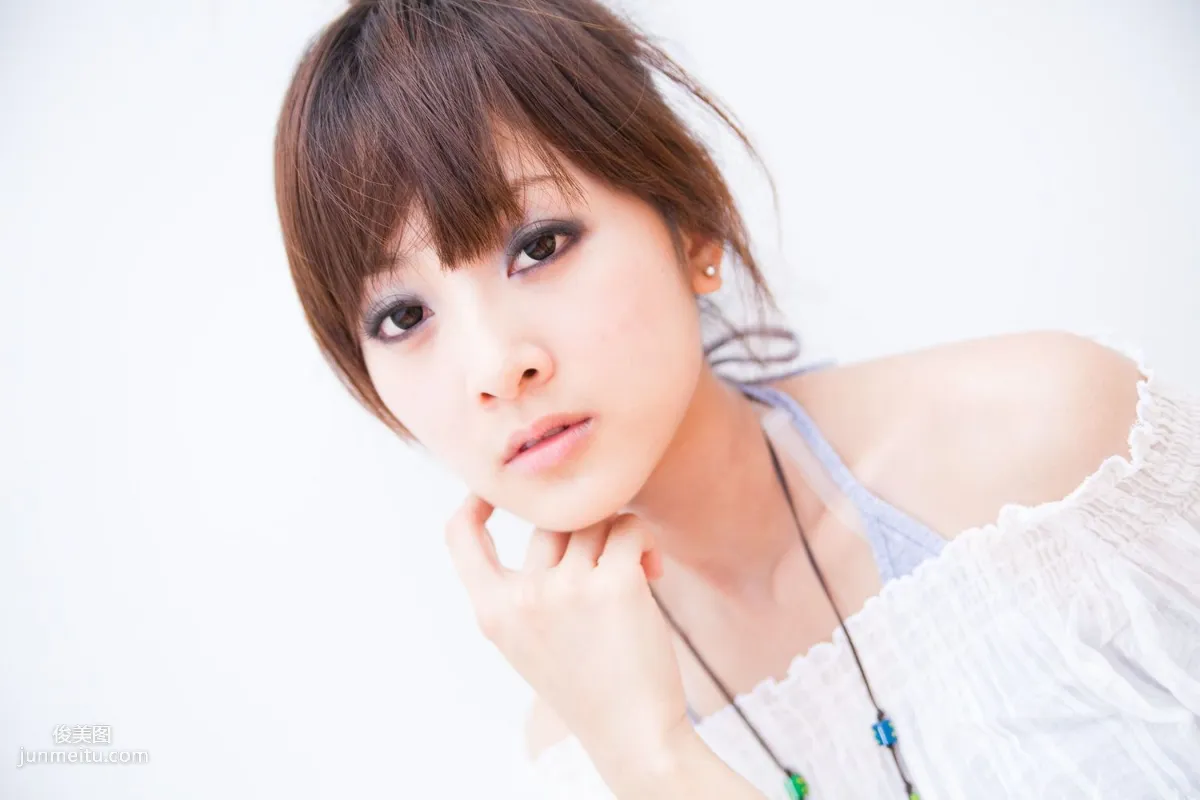 台灣美女果子MM《陽明山美軍宿舍外拍》第2部 寫真集 24