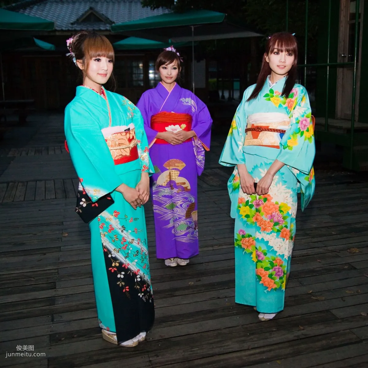 果子、小品、兔兔(品果兔)《宜蘭和服遊拍》寫真集 55