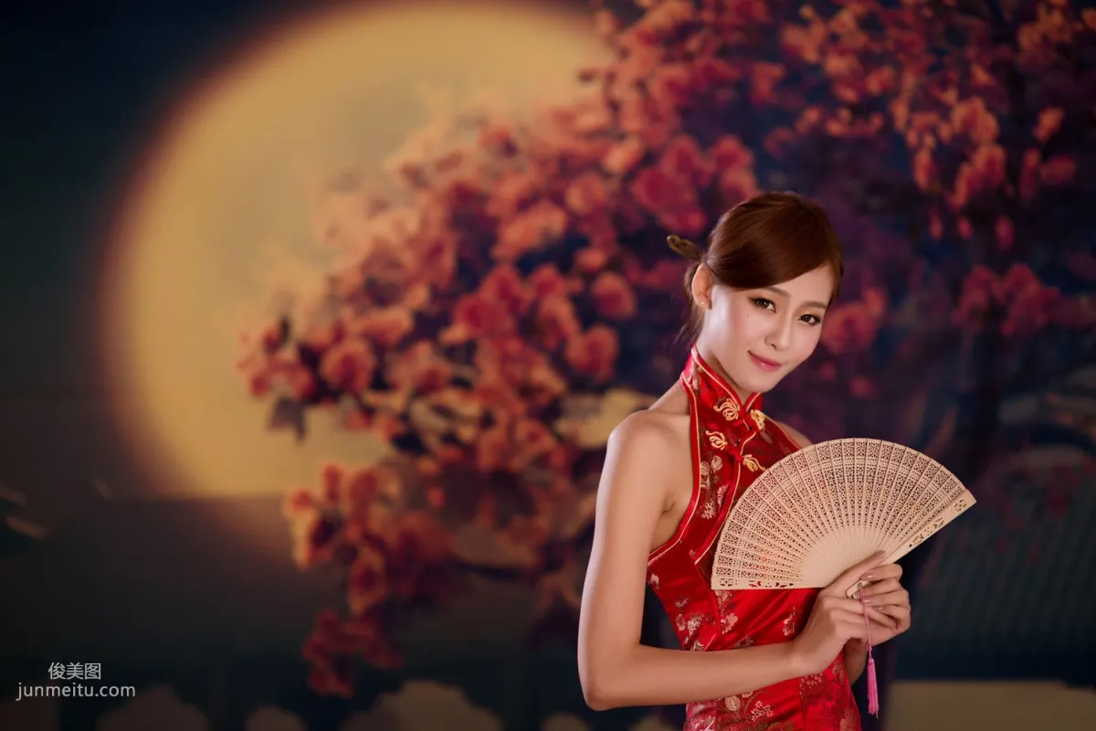 台灣女神Winnie小雪《古典紅色旗袍》寫真集 27