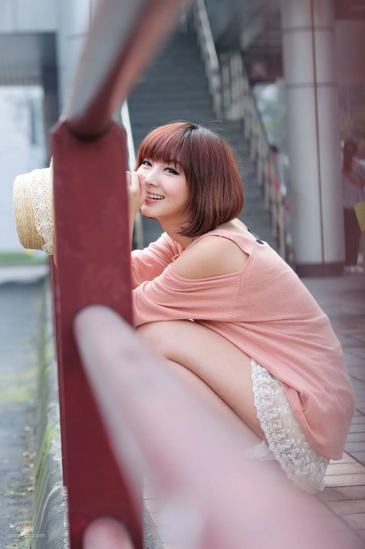 短發美女小豬patty《2組小清新街拍》寫真集 4