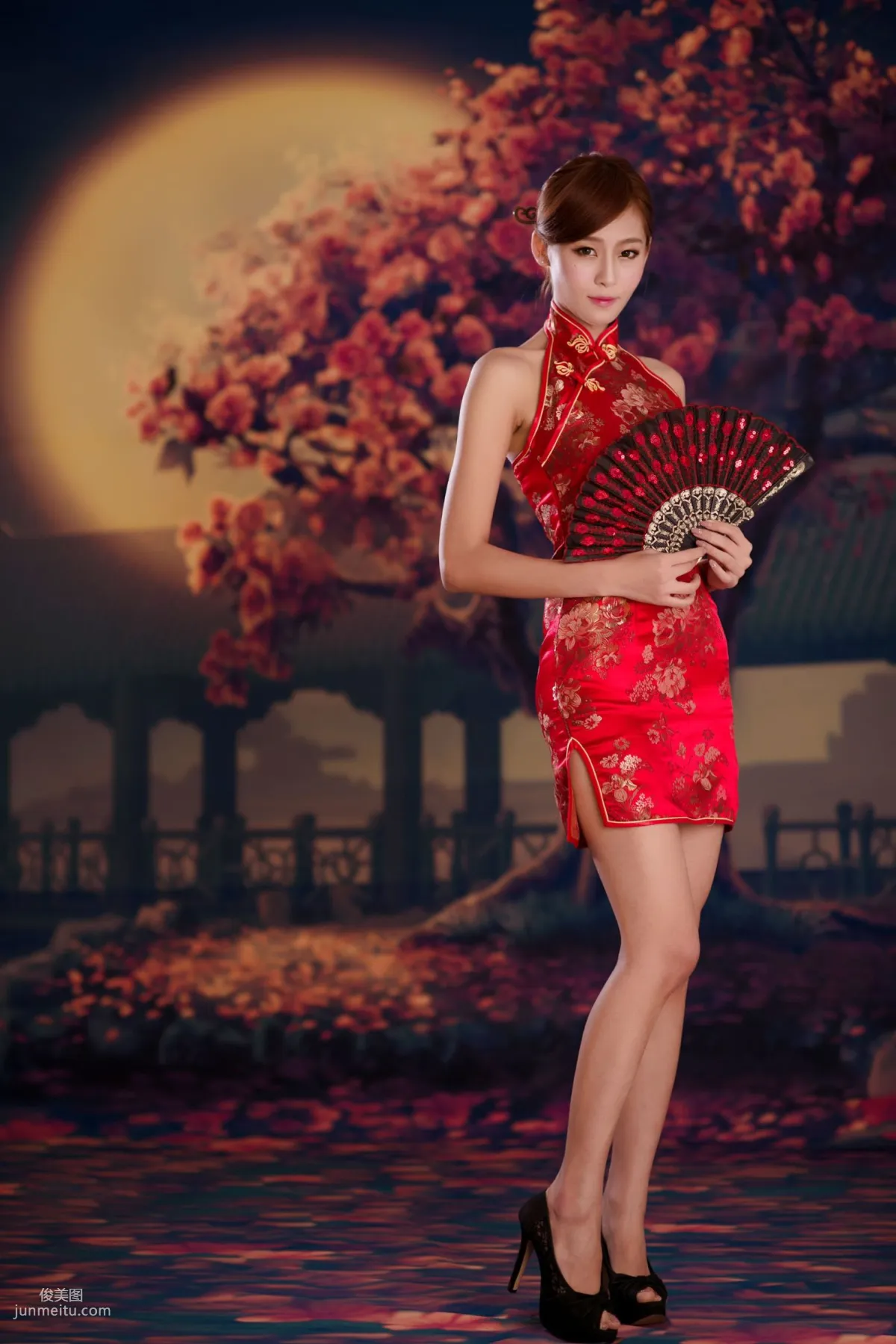 台灣女神Winnie小雪《古典紅色旗袍》寫真集 18