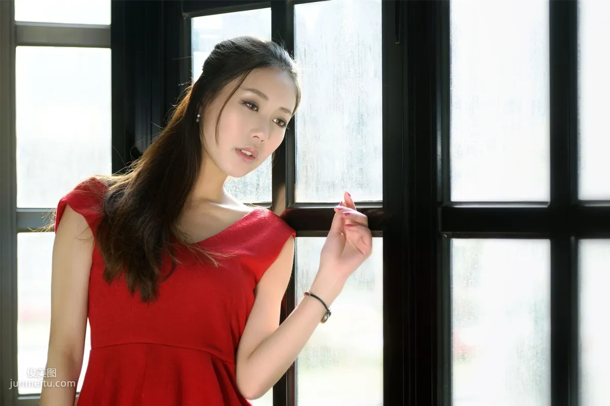 台灣女神佳貝兒《唯美時尚外拍》寫真集 14