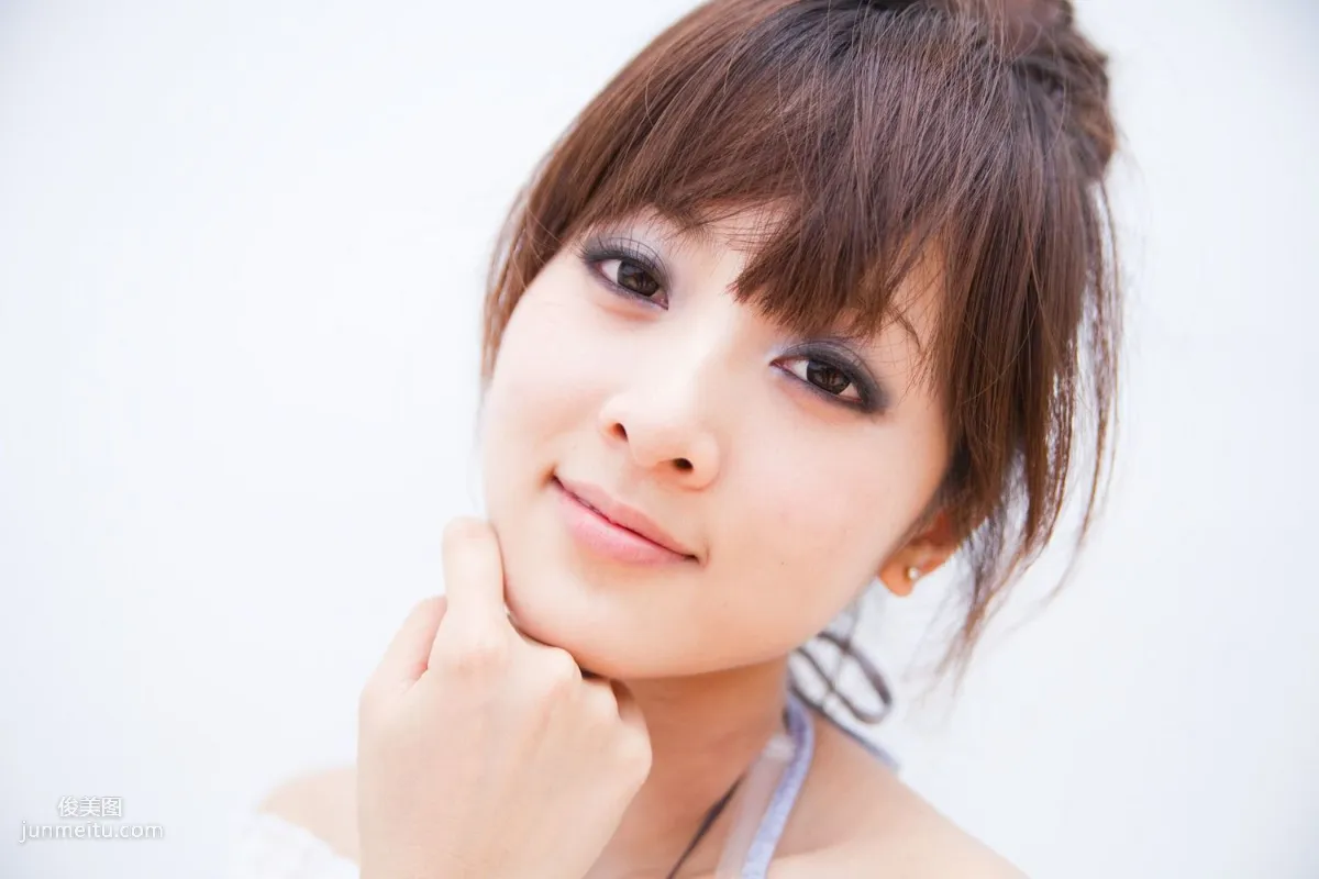 台灣美女果子MM《陽明山美軍宿舍外拍》第2部 寫真集 26