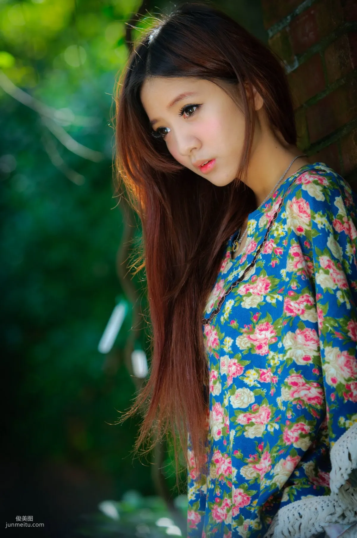 台灣美女妍安/呂芷葇《大安森林公園外拍》寫真集 29