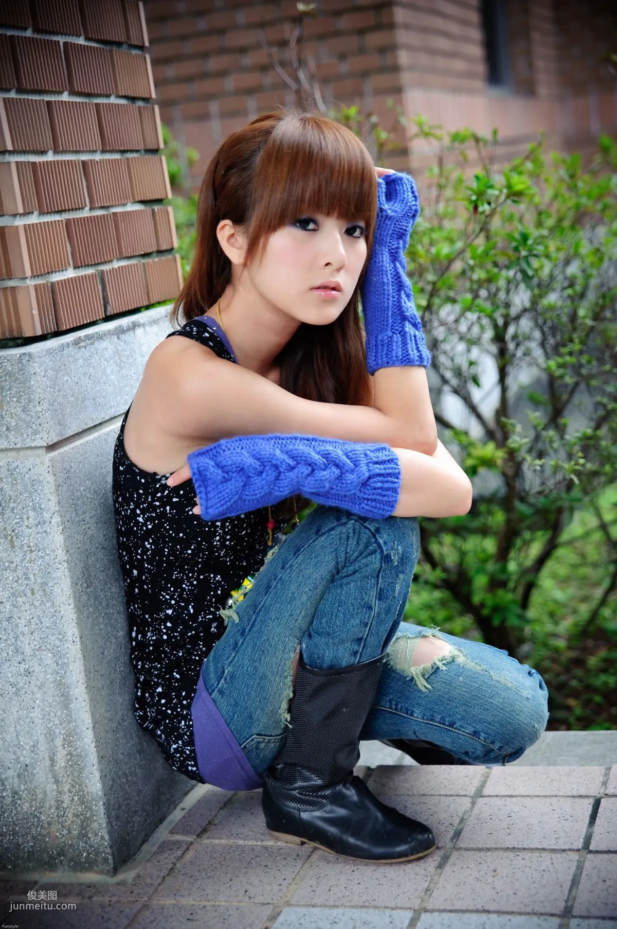 果子Mikako、Minako《台大外拍》第1部 寫真集 29