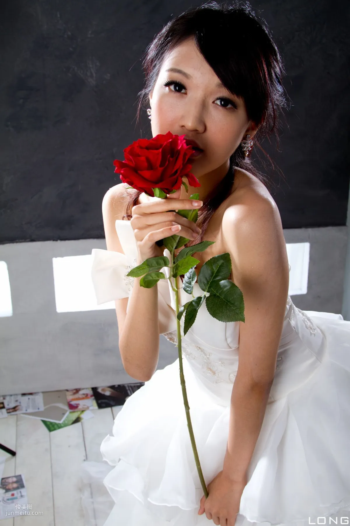 台灣美女模特陳玮廷Jill《婚紗之白》寫真集 12