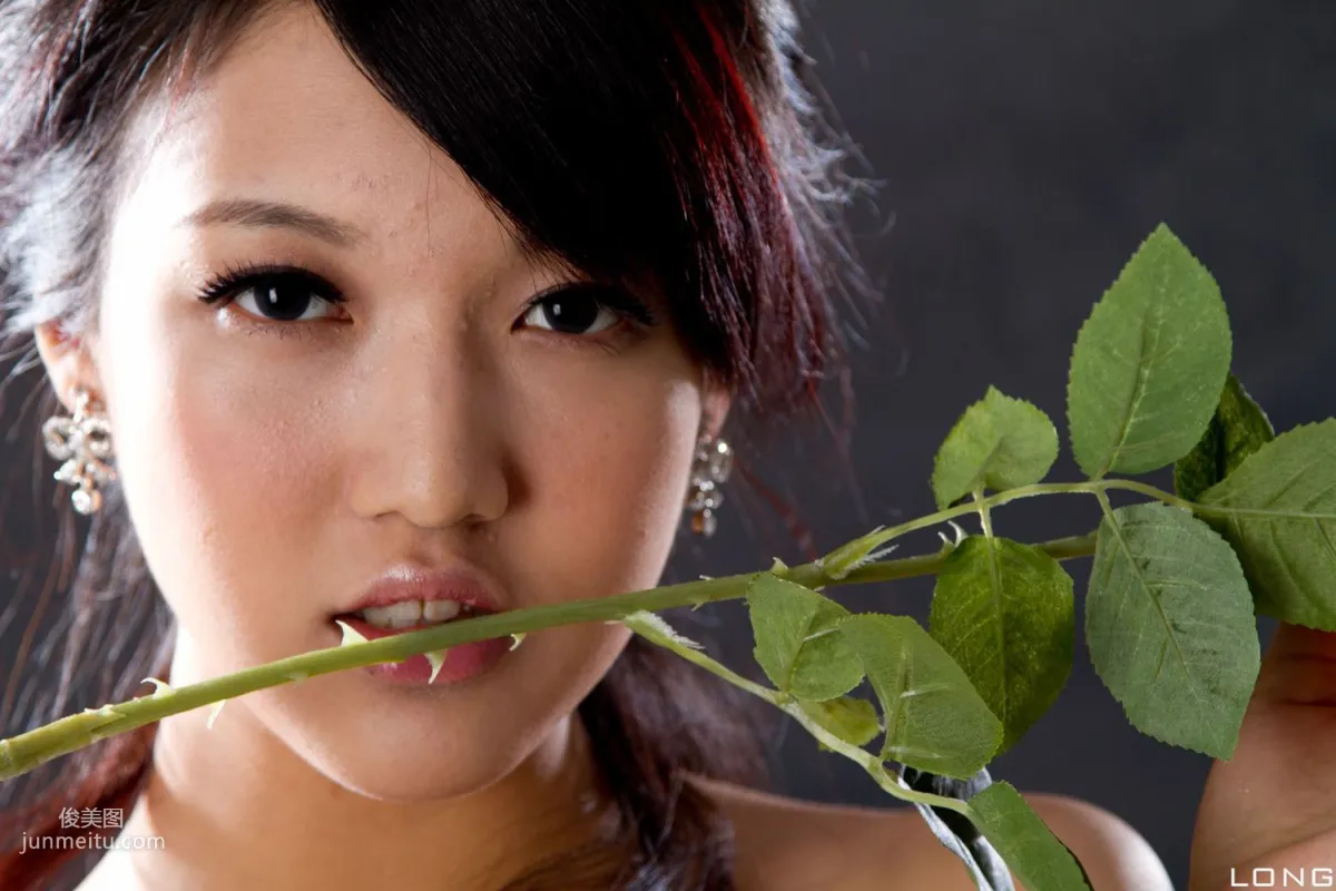 台灣美女模特陳玮廷Jill《婚紗之白》寫真集 18