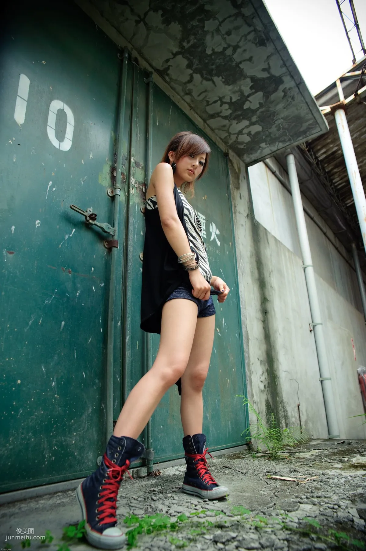 Mikako/張允霏《橋頭糖廠外拍》寫真集 34