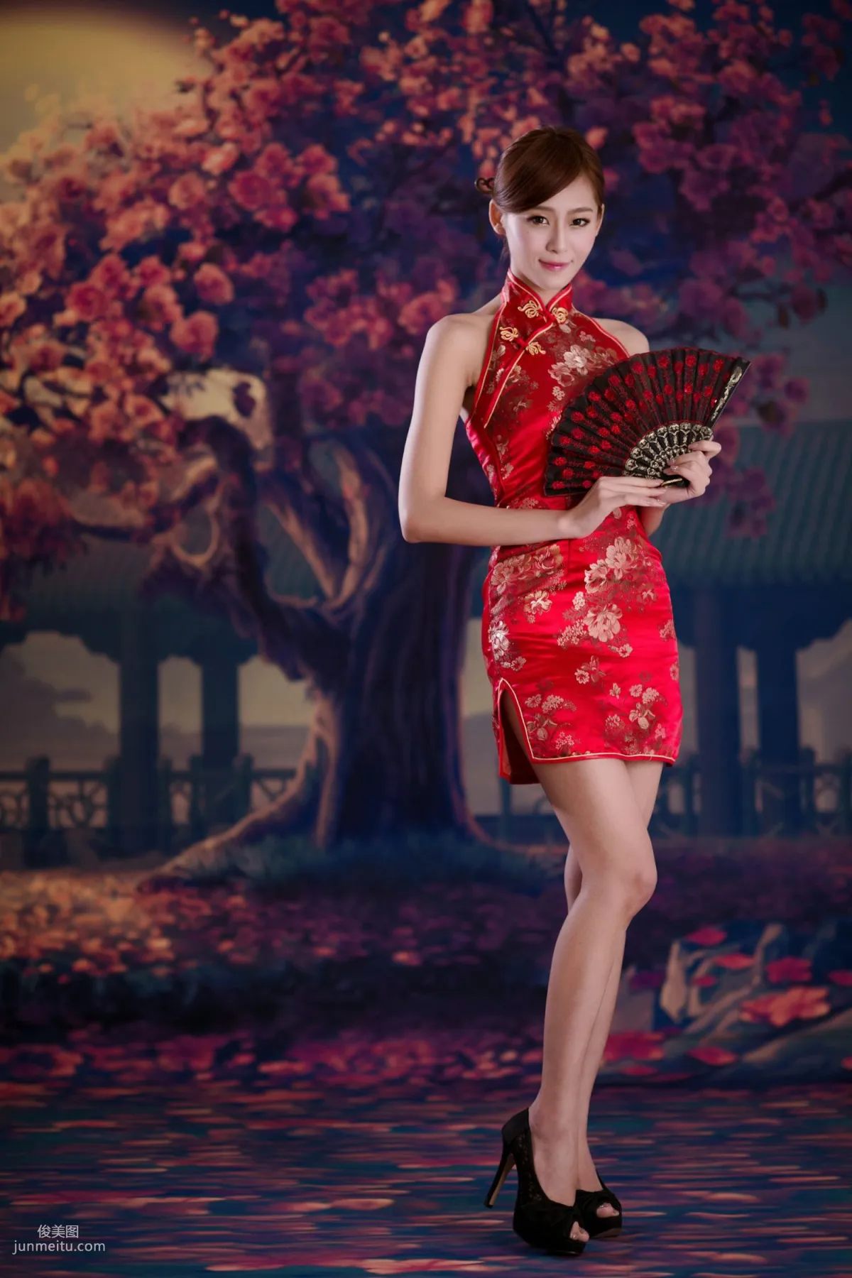 台灣女神Winnie小雪《古典紅色旗袍》寫真集 15