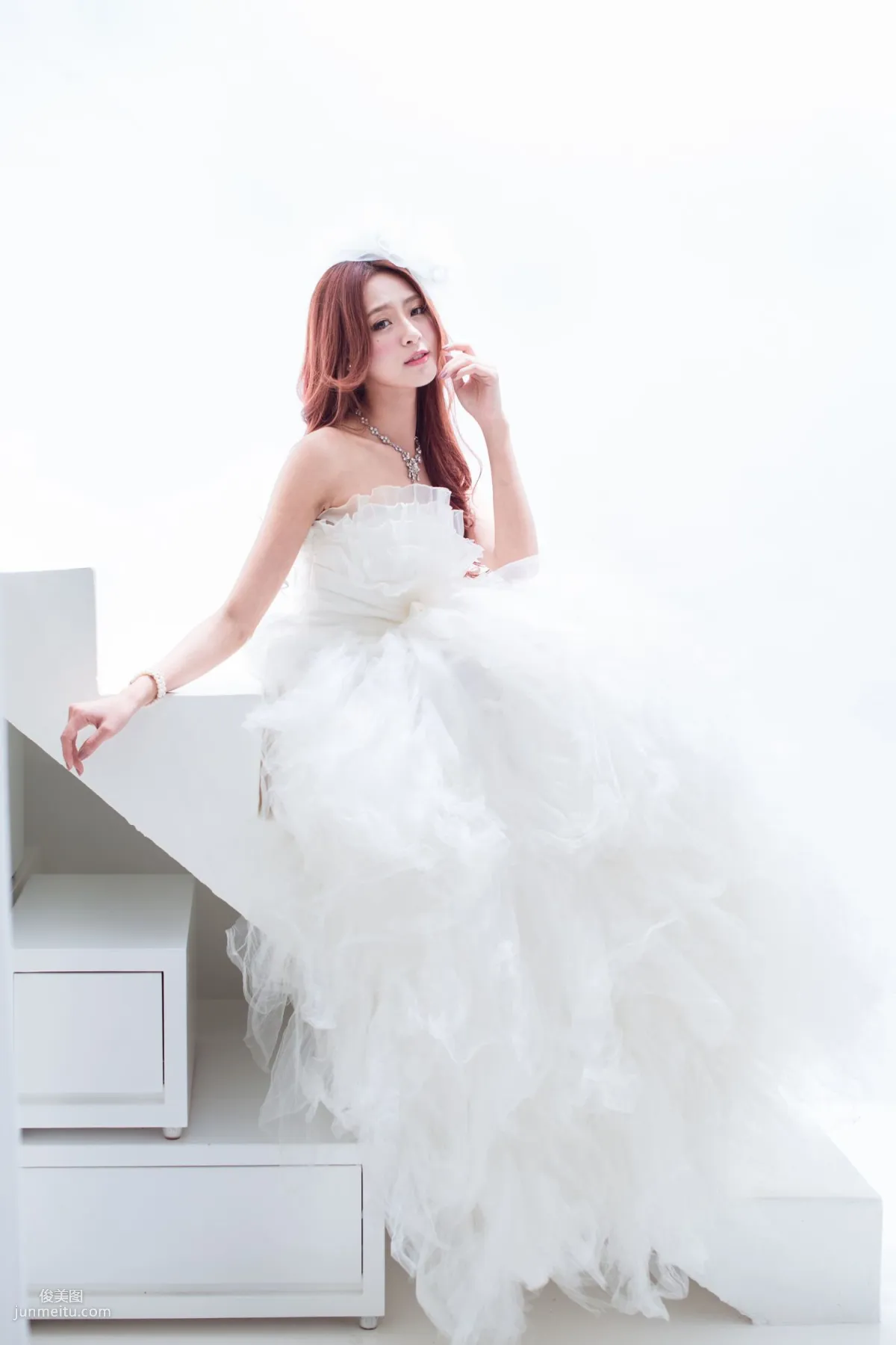 Winnie/莊溫妮《棚拍婚紗系列》寫真集 36