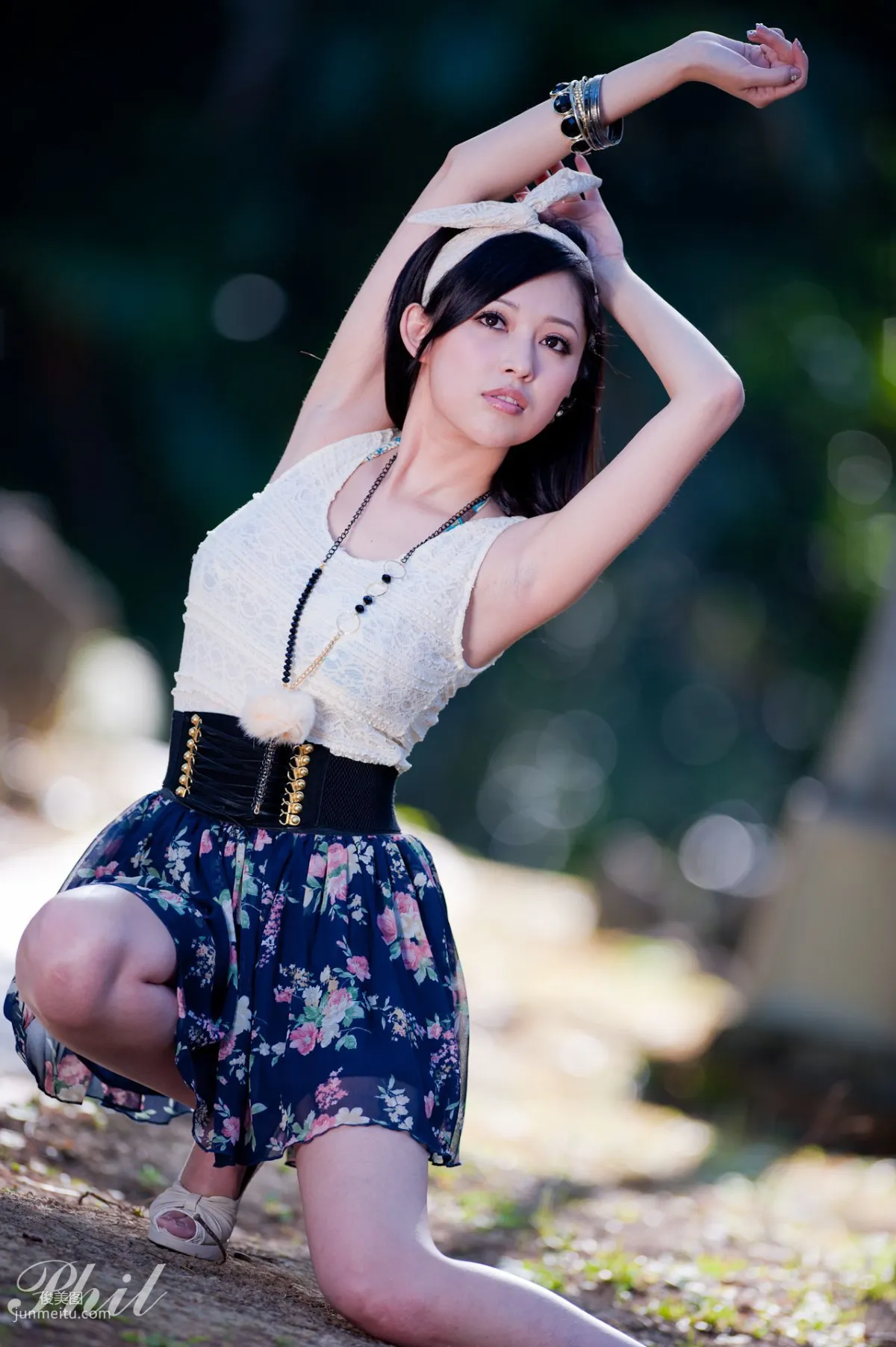 Beautyleg腿模Avy《連衣裙公園外拍》寫真集 45