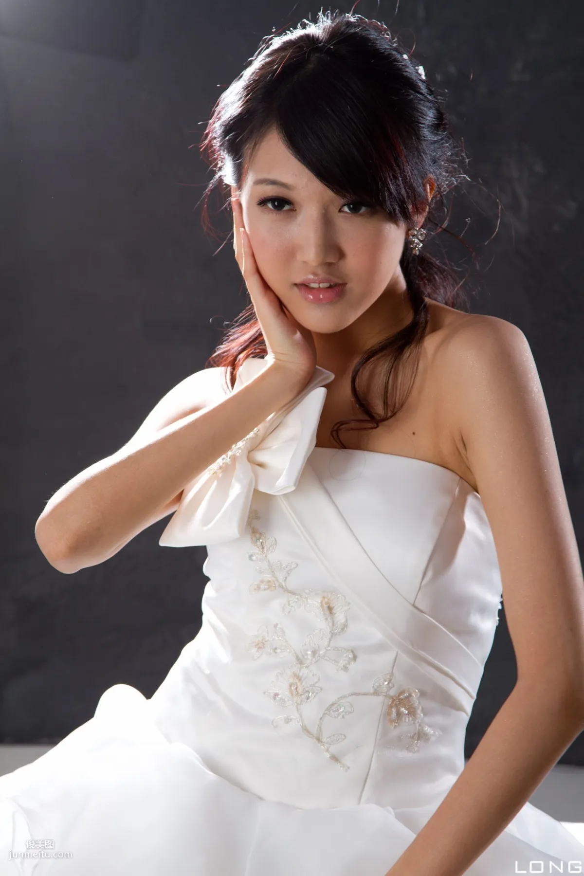 台灣美女模特陳玮廷Jill《婚紗之白》寫真集 3