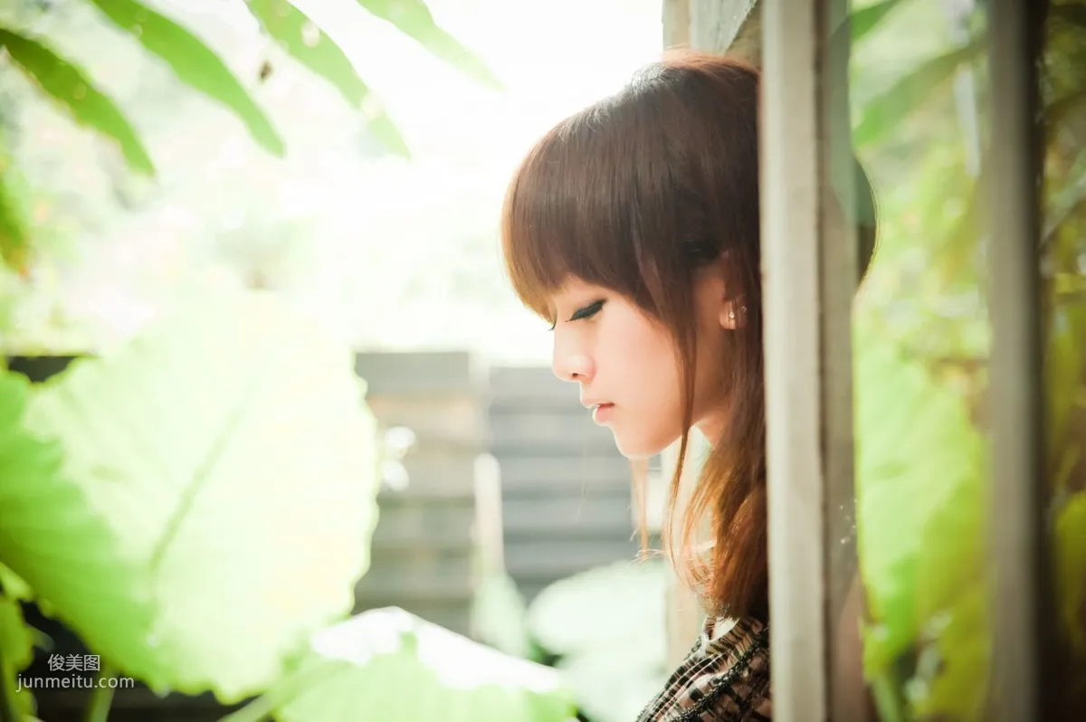 張凱潔/Mikako《蒙馬特咖啡外拍》寫真集 55