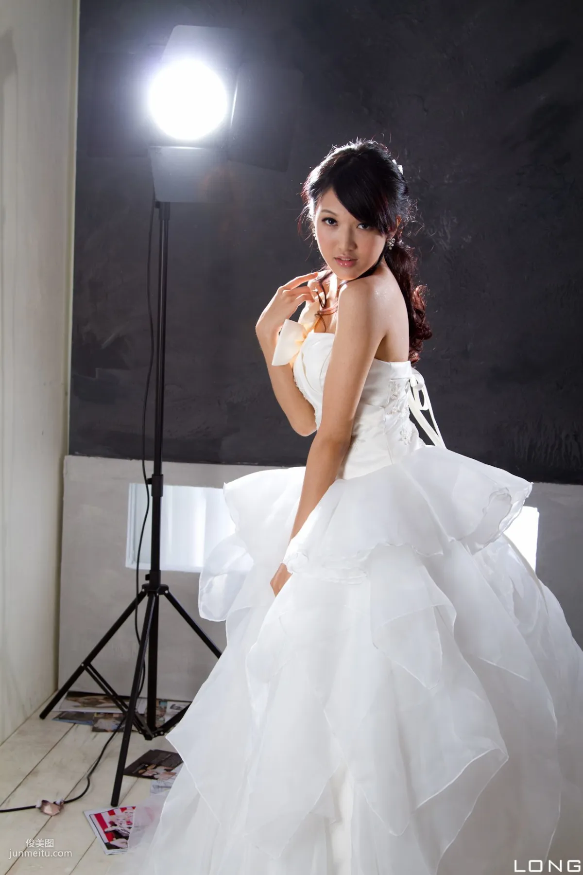 台灣美女模特陳玮廷Jill《婚紗之白》寫真集 2