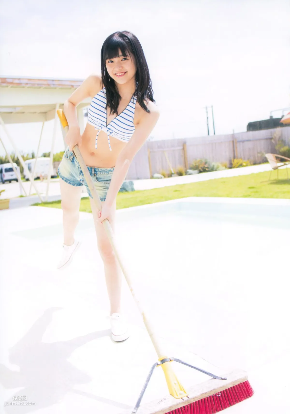 浜浦彩乃《Kobushi Factory 浜浦彩乃》 [PB写真集] 24