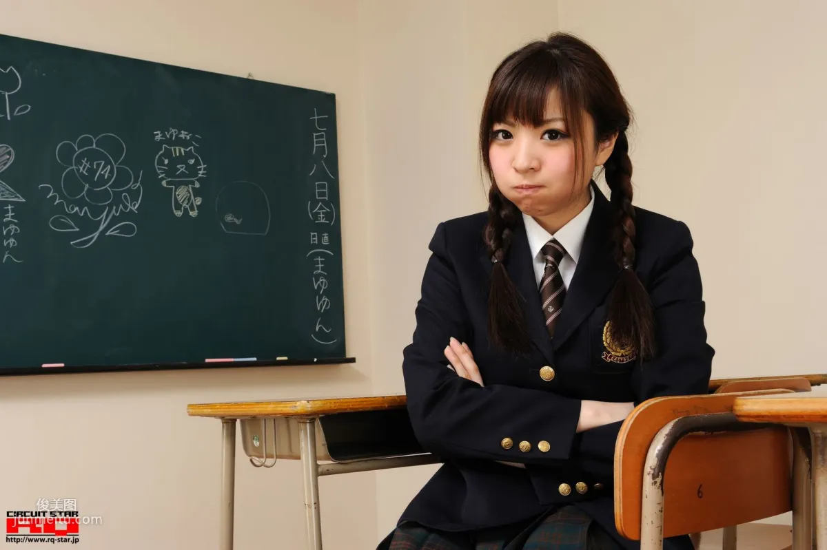[RQ-STAR] NO.00515 黒田萬結花 Student Style 校服系列 寫真集 18