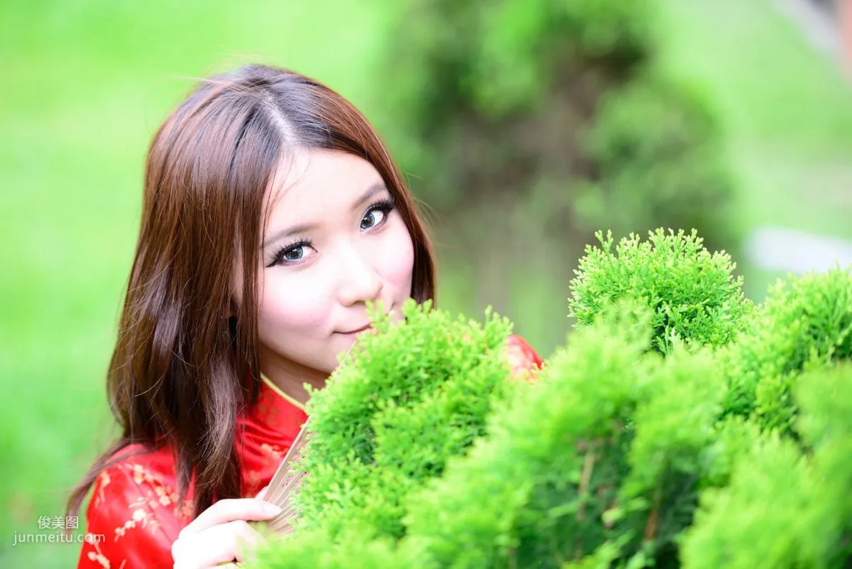 台灣模特阿布《紅黑旗袍系列外拍》寫真集 3