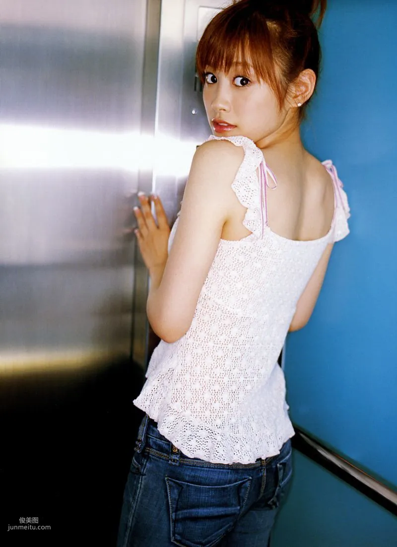 Ai Takahashi 高橋愛《Love Hello》 [PB寫真集] 31
