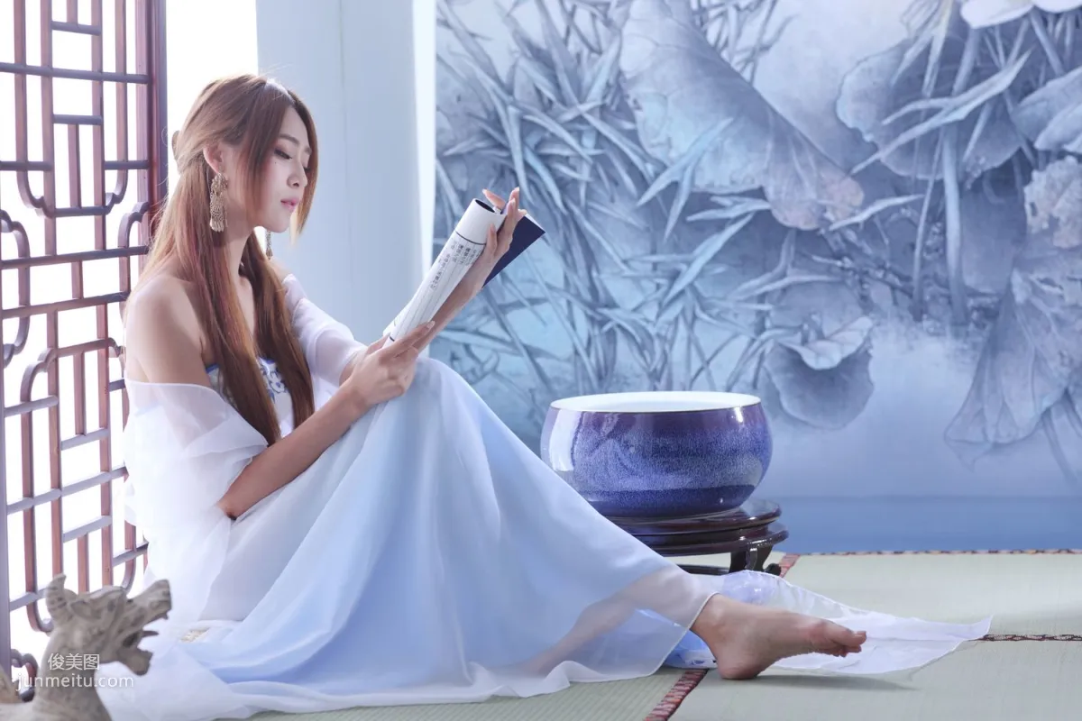 Winnie小雪/莊溫妮《古裝麗人》寫真集 3