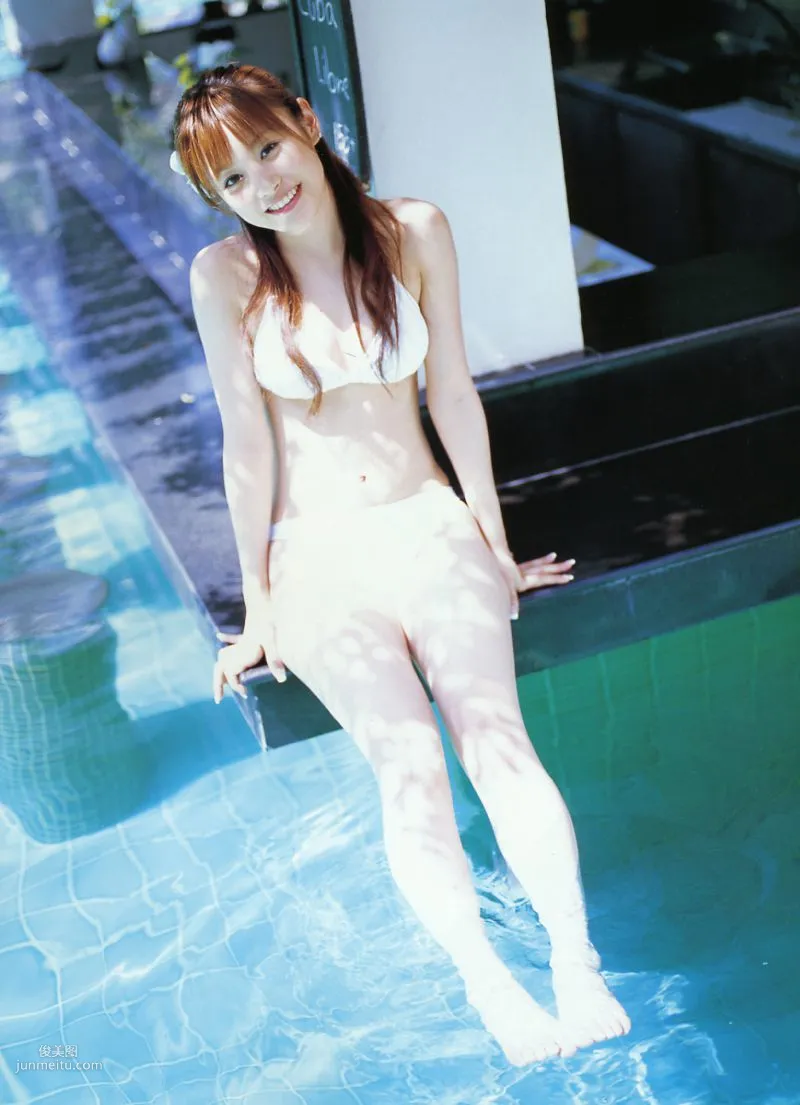 Ai Takahashi 高橋愛《Love Hello》 [PB寫真集] 6