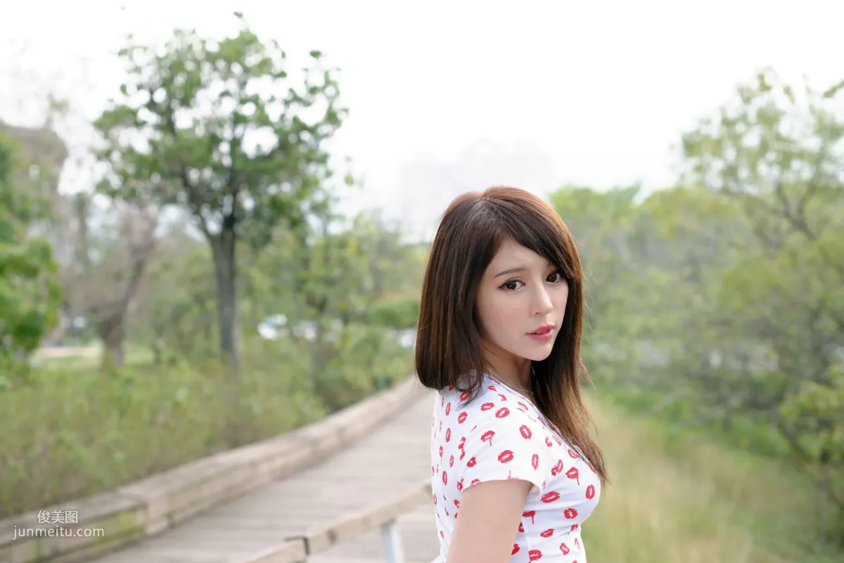 台灣女神張齊郡JULIE《踏青》寫真集 73