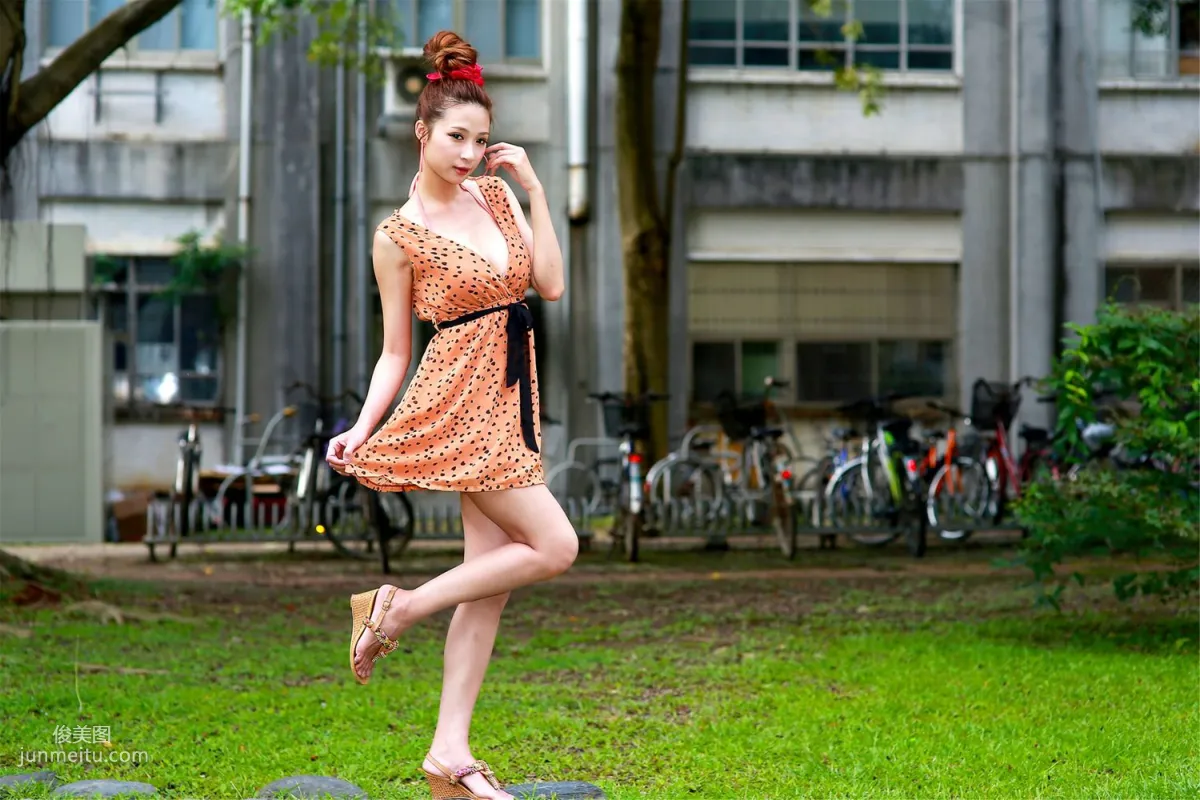 台灣妹子林小芭《春遊踏青外拍》寫真集 21
