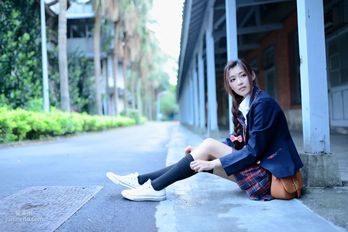 廖挺伶/Kila晶晶《極品學妹 放學路上》寫真集 15