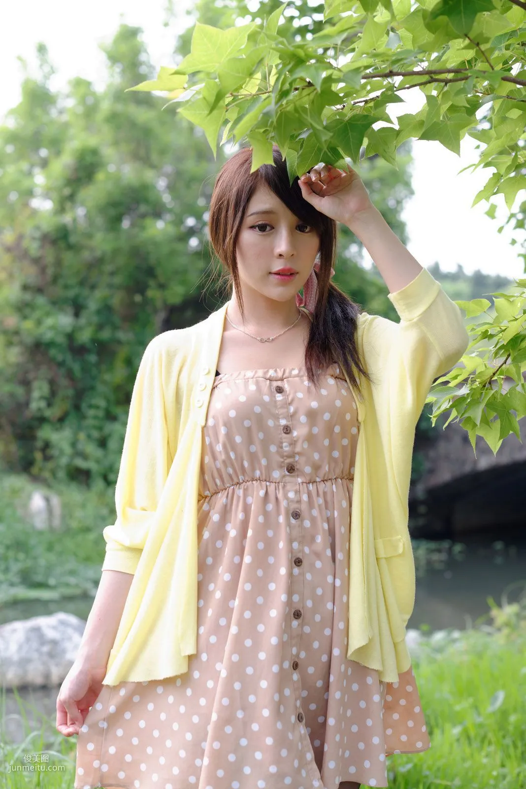 台灣女神張齊郡JULIE《踏青》寫真集 79