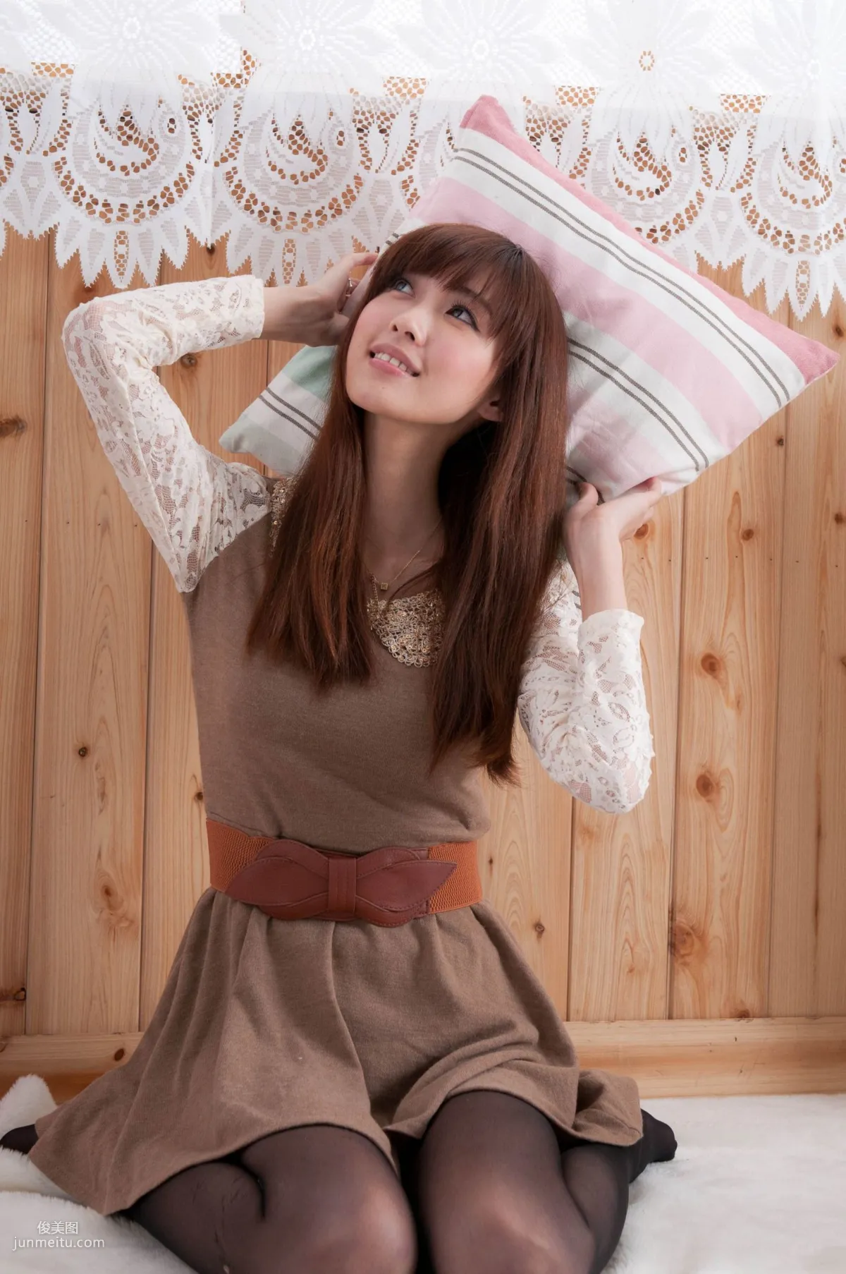 台灣女神Kila晶晶《居家黑絲甜妹子》寫真集 20