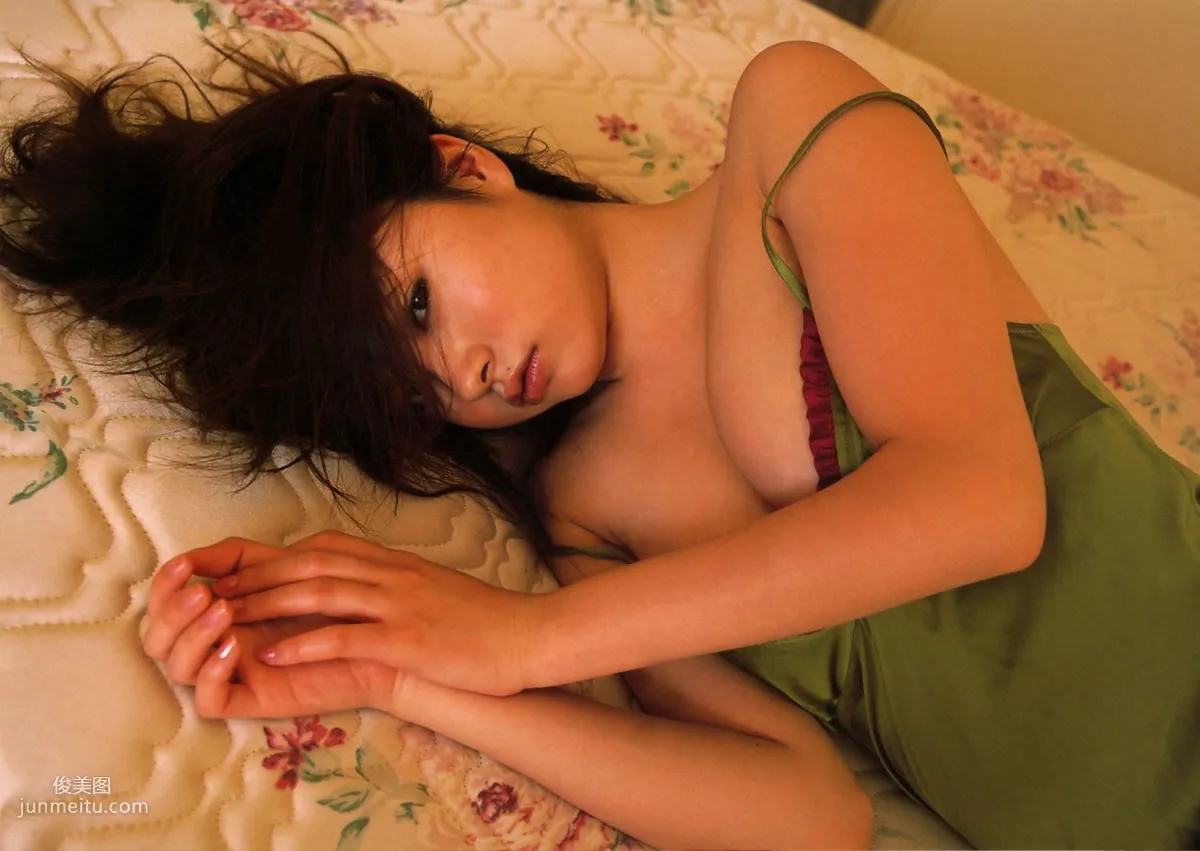 Akane Suzuki 鈴木茜 《Akane Pearl》[PB寫真集] 107