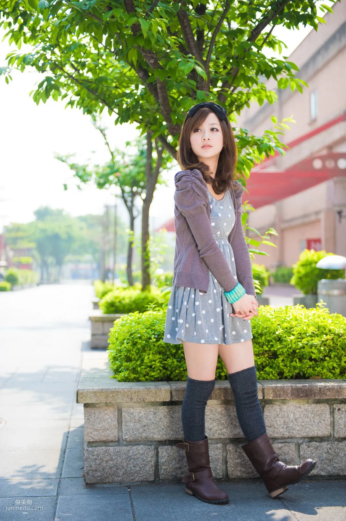 台灣美女果子MM《時裝外拍》寫真集 4