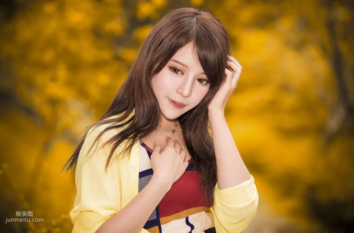 台灣女神張齊郡JULIE《踏青》寫真集 10