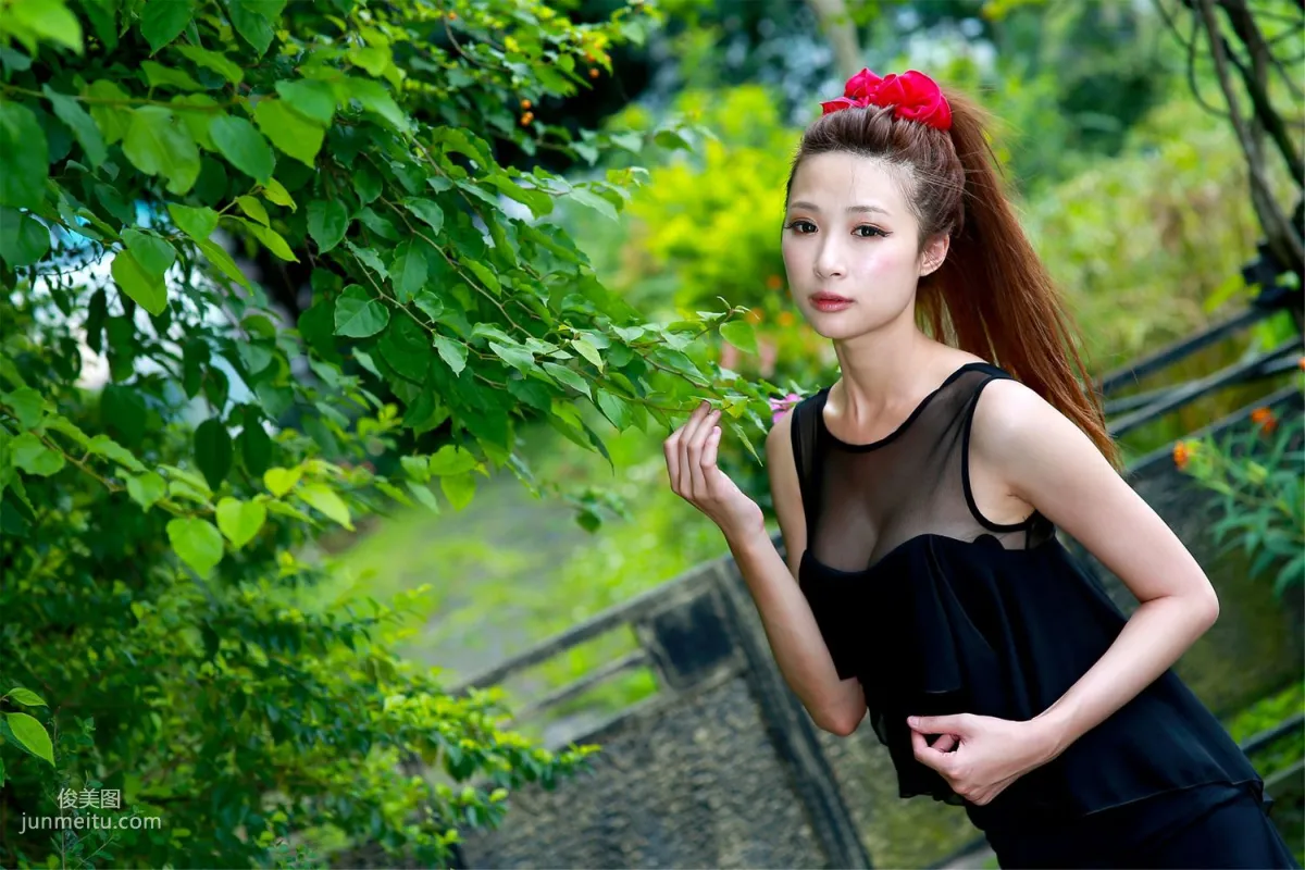 台灣妹子林小芭《春遊踏青外拍》寫真集 19